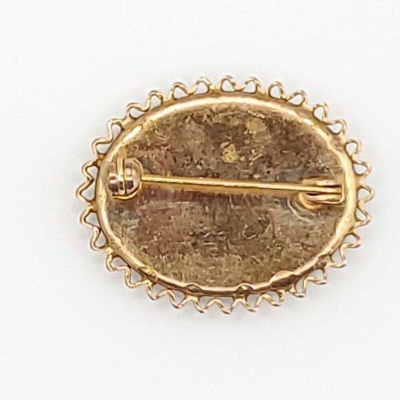 Floral Petit Point Needlepoint Brooch Purple Pansies Goldtone Frame - Picture 2 of 2